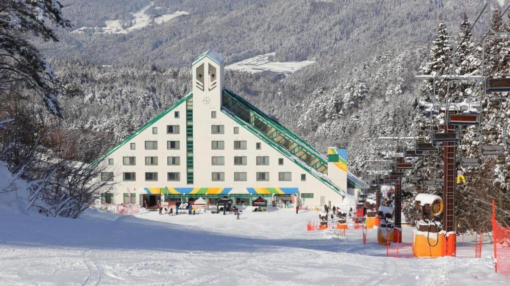Washigatake Kogen Hotel Rainbow Гудзё Экстерьер фото
