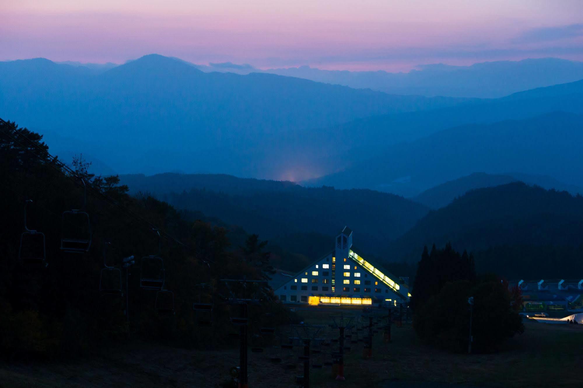 Washigatake Kogen Hotel Rainbow Гудзё Экстерьер фото