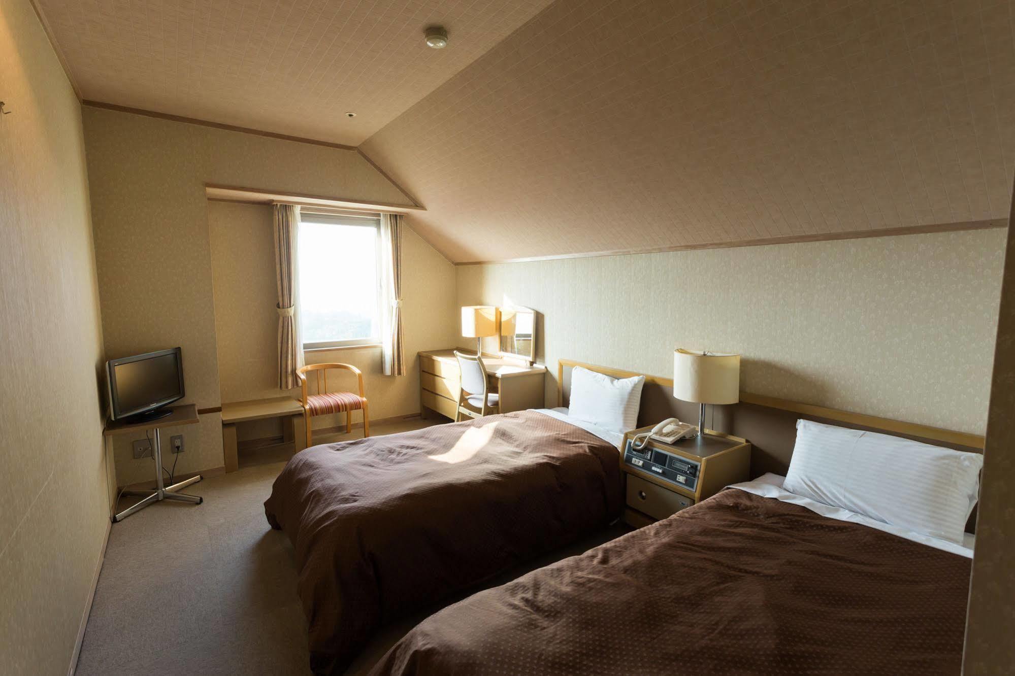 Washigatake Kogen Hotel Rainbow Гудзё Экстерьер фото